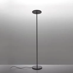 Artemide Athena -Artemide Store 002 Artemide Athena Steh ambient2 270e927324622a59cd11ab86bba95740