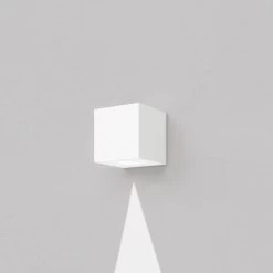 Artemide Effetto 14 Square 1 Narrow Beam -Artemide Store 002 Artemide Effetto 14 Square 1 Narrow Beam ambient1 4ed6724024a982a380fc15bb6d6aa454
