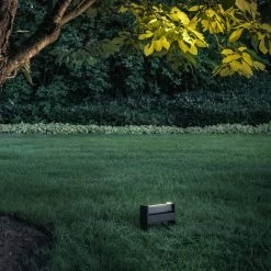 IP44.de Slat Spike Connect 5 IP44.de Slat Spike Connect -Artemide Store 002 IP44de Slat Spike Connect ambient 116381 schwarz 40364ff896d5420c7dd978dbcc3bc206