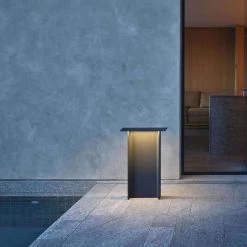 Luceplan Fienile Outdoor 72 -Artemide Store 002 Luceplan Fienile Outdoor 72 Steh ambient3 bb7d794ddc82b068dcc02c9f2ce941e2