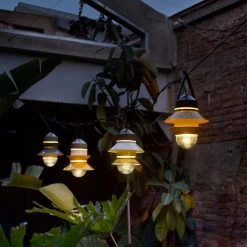 Marset Santorini -Artemide Store 002 Marset Santorini Pendelleuchte ambient c3b78a42b8245d5b17e7bb769c321f88