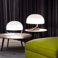 Oluce Zanuso 275 -Artemide Store 002 Oluce Zanuso 275 Tisch ambient2 f1f8cdceb1748b128876371d5a52b461