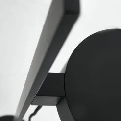 Raasch. Lift. Stehleuchte -Artemide Store 003 raasch lift stehleuchte detail3 417f3cf59eb40d6a726960a7d204ce73