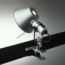 Artemide Tolomeo Pinza LED -Artemide Store 004 Artemide Tolomeo Pinza LED Klemmeleuchte 23cm detail aluminium a7c8807cc9622993c7566e30f301ae85