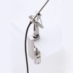 Serien Lighting Job Table -Artemide Store 004 Serien Lighting Job Table Tisch detail5 bc77a3d1dcf2a2eeb5e127d6321cf554