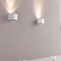 Milan Dau 80 Wandleuchte GU10 -Artemide Store 004 milan 6149 wandleuchte 1400x1400 ambiente 241a7adf90342f86a049cfe3afa821a1