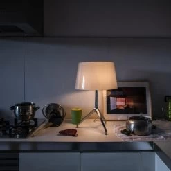 Foscarini Lumiere XXL Tavolo -Artemide Store 006 Foscarini Lumiere XXL Tisch ambient 17b52ff4d51fd4989036db999bbaae0e