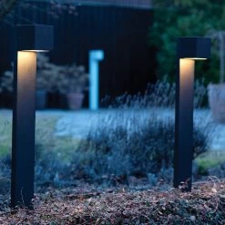 Light-Point Cube LED Mit Erdspieß -Artemide Store 006 Light Point Cube Down Garden boden ambiente3 77991 schwarz 18b3ba5d0c0d23619b6cd8a86bf68816