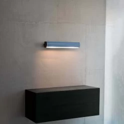 Nemo Applique Cylindrique Longue -Artemide Store 006 Nemo Applique Cylindrique Longue ambient 112349 hellblau da69b52eb484d9e648f06c55463c458f