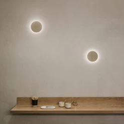 Vibia Dots 4675 -Artemide Store 007 Vibia Dot 4675 Wand ambient 116646 eiche weiss 0ab19ff792e63ced86ae15894cce7b0b