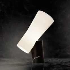 Foscarini Nile Tavolo -Artemide Store 009 Foscarini Nile Tisch ambient 126938 schwarz a0752d33308d0d1d08792e077c683d0a