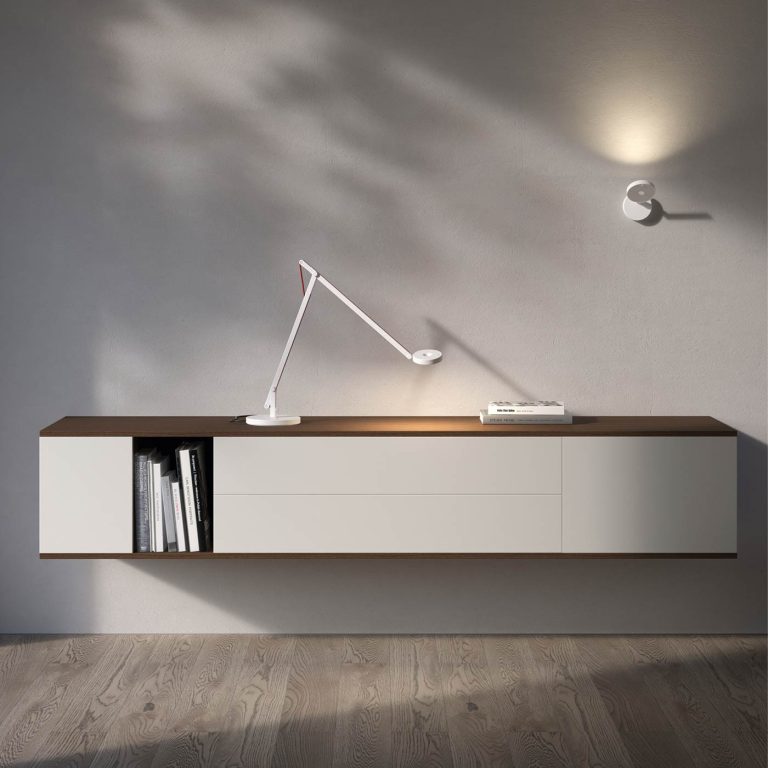 Titelseite -Artemide Store 002 Rotaliana String H0 DTW Wand ambient2 65d39d2575754a463744339b51aa1c65 768x768 1