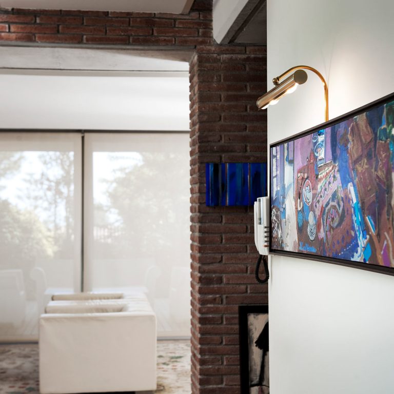 Titelseite -Artemide Store 2 61 pujol a 1003 sb e781b18530b5ede82b431f5b4fd92c81 768x768 1